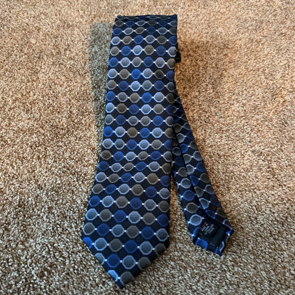 Geoffrey Beene extra long blue tie